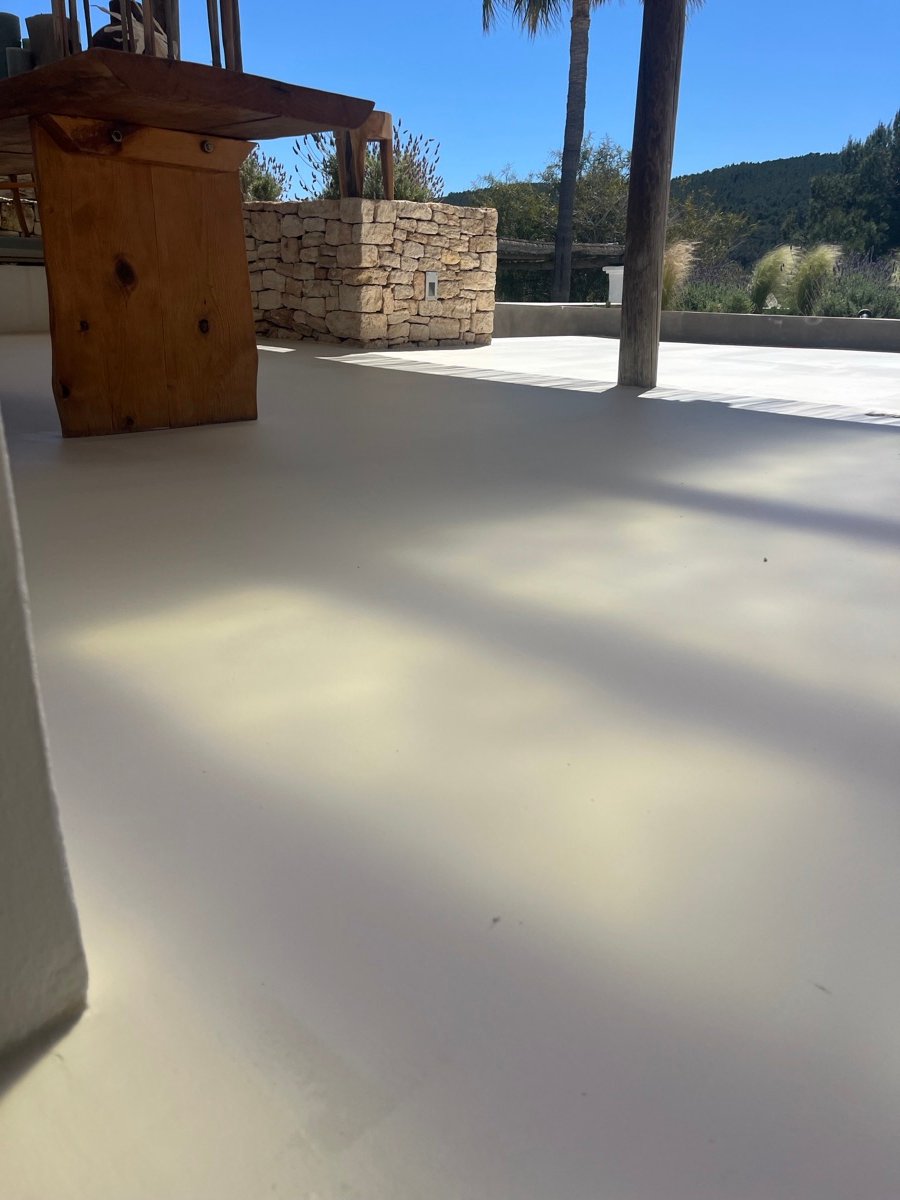 Large finished terrace floor with countryside views